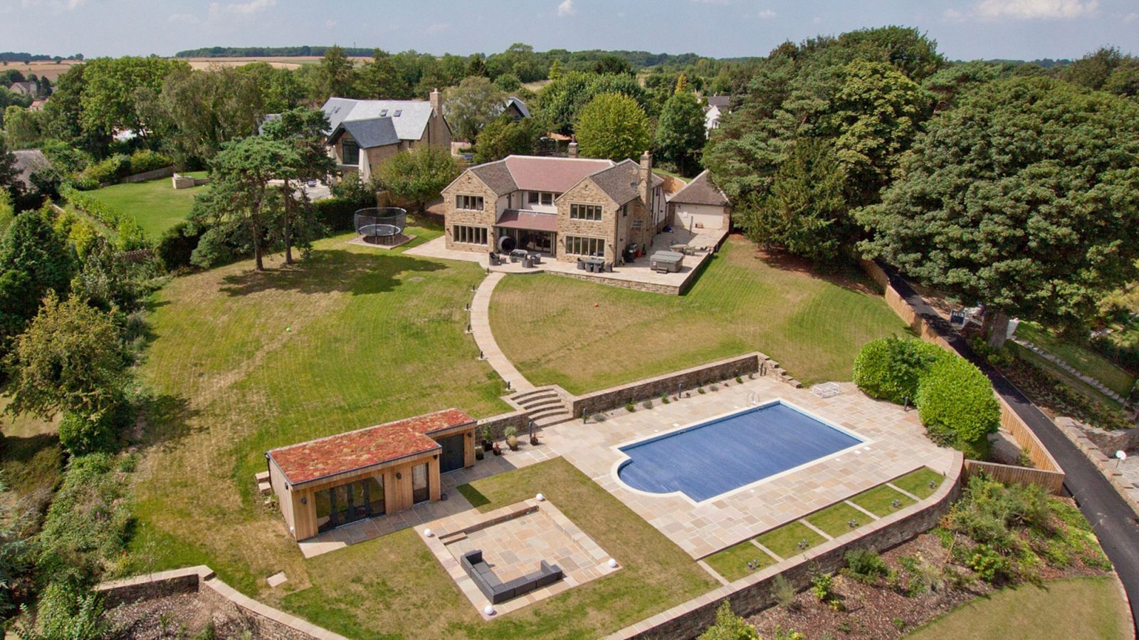 swimming-pool-construction-harrogate